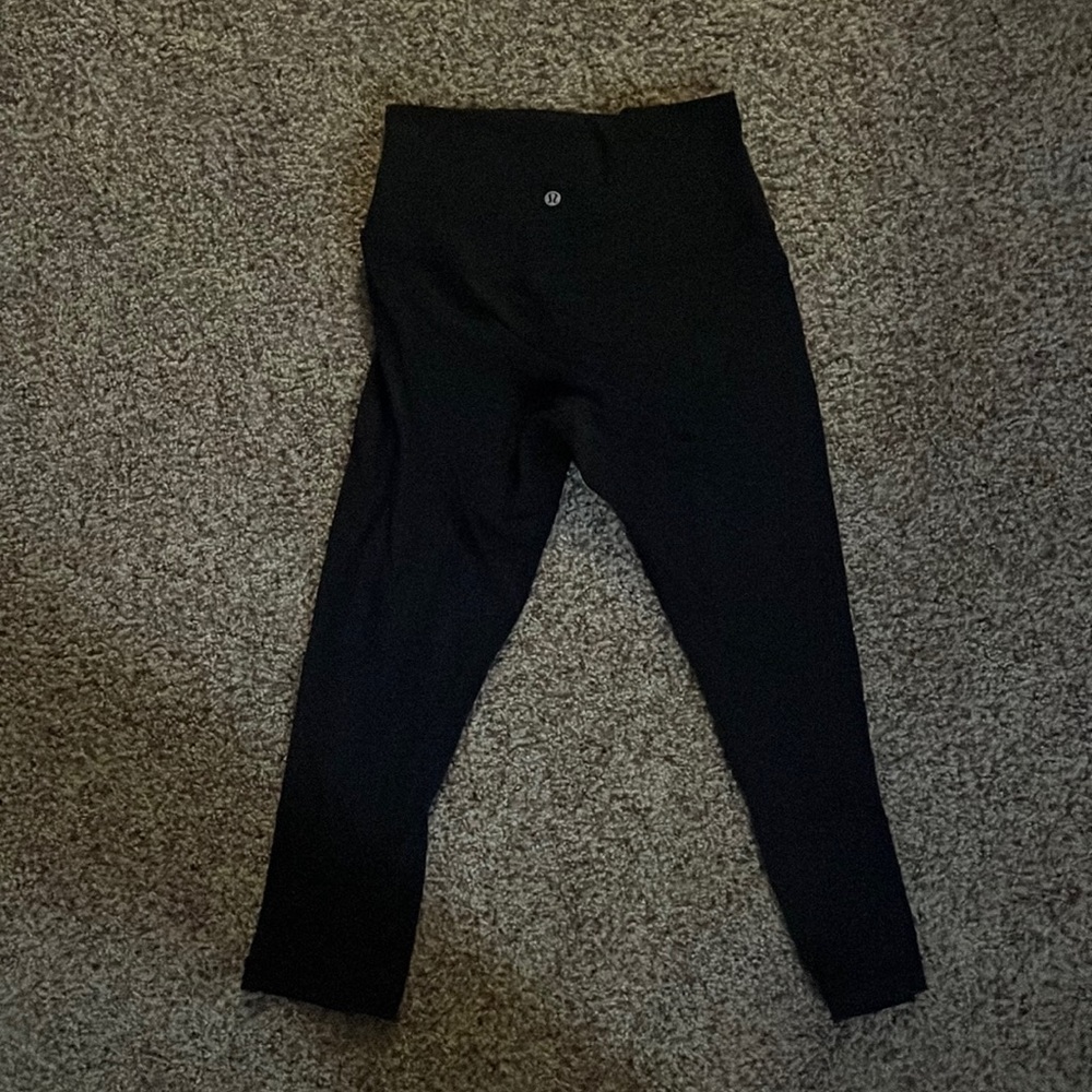 LULULEMON crop leggings